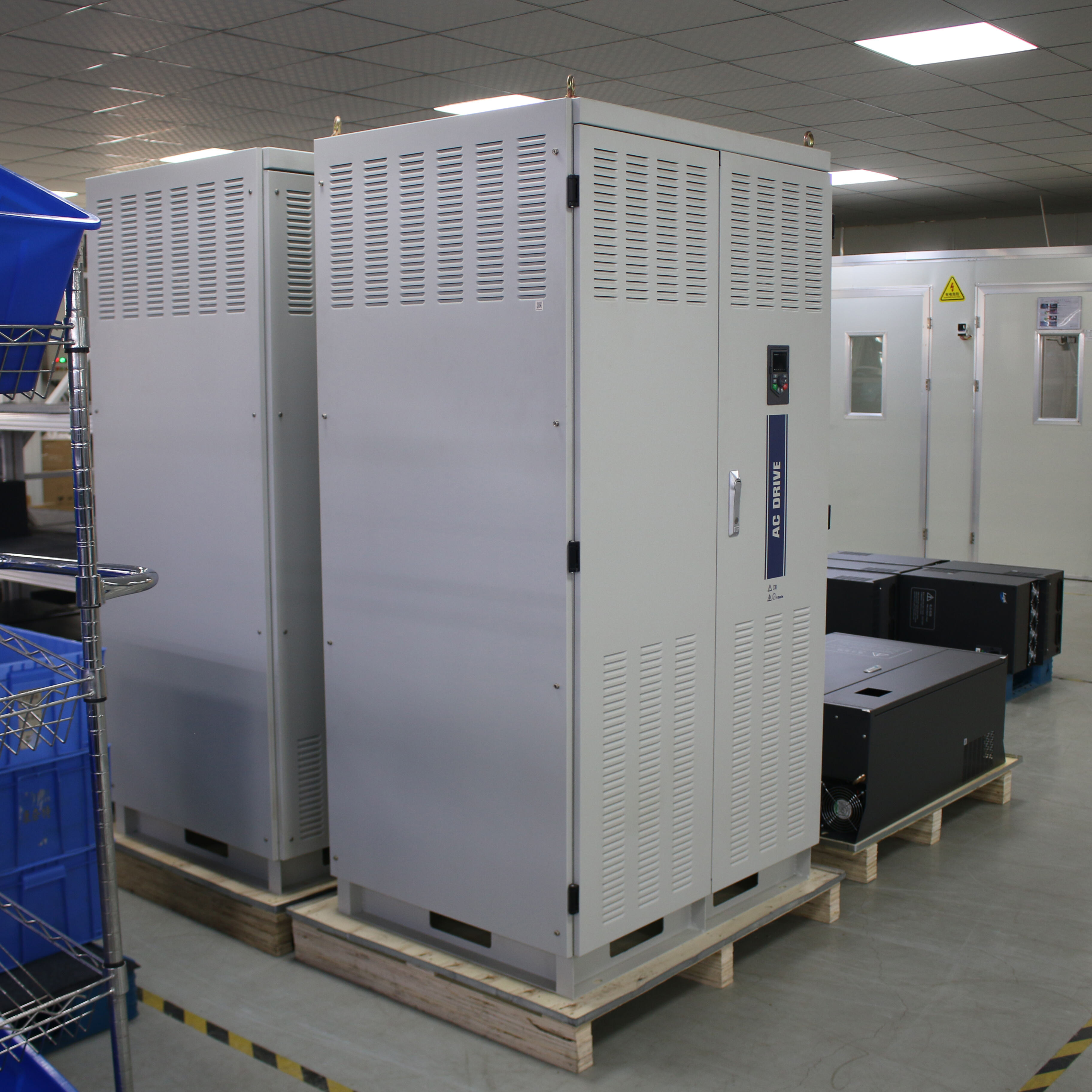 Convertidor de frecuencia de vector de potencia fuerte de tipo gabinete de entrada lg300a 690v